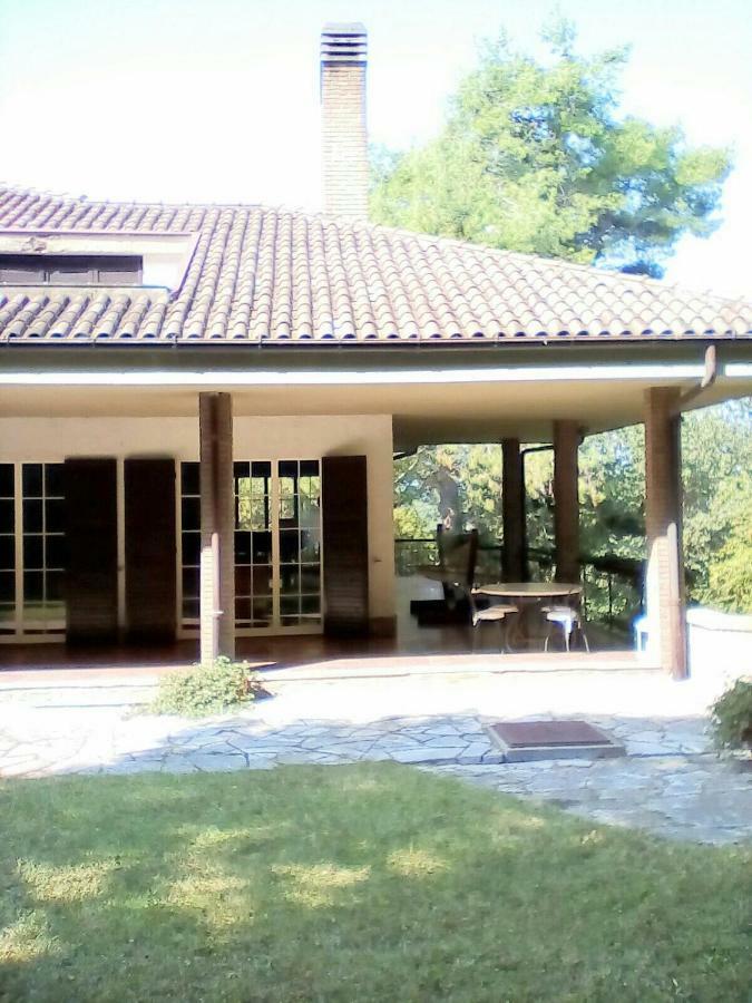 Villa Dall Acqua Pesaro Luaran gambar